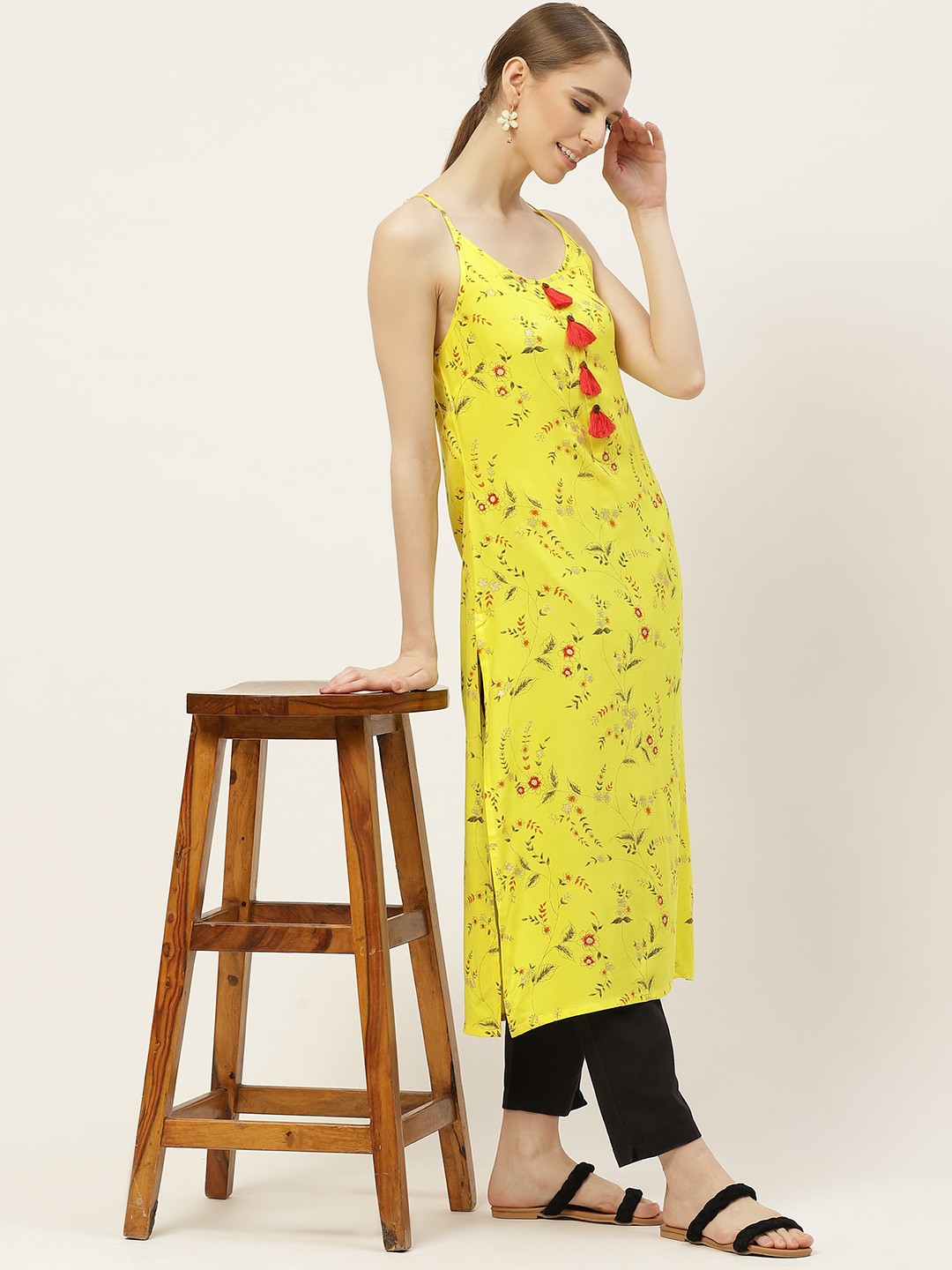 

Anouk Women Yellow & Black Floral Printed Kurta