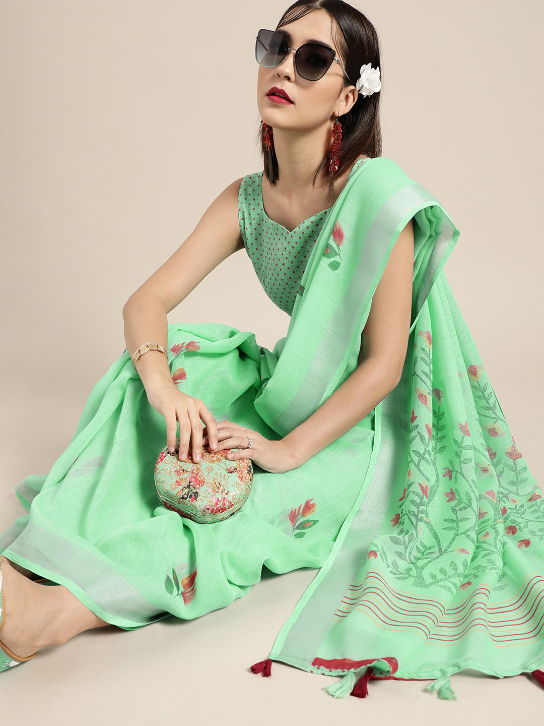 

Saree Mall Enchanting Green Linen Blend Saree