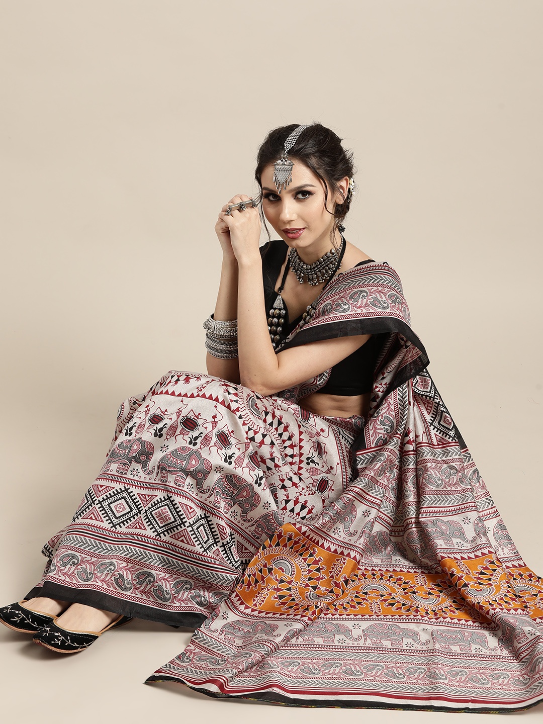 

Saree mall Warli Saree with Sleek border, Grey