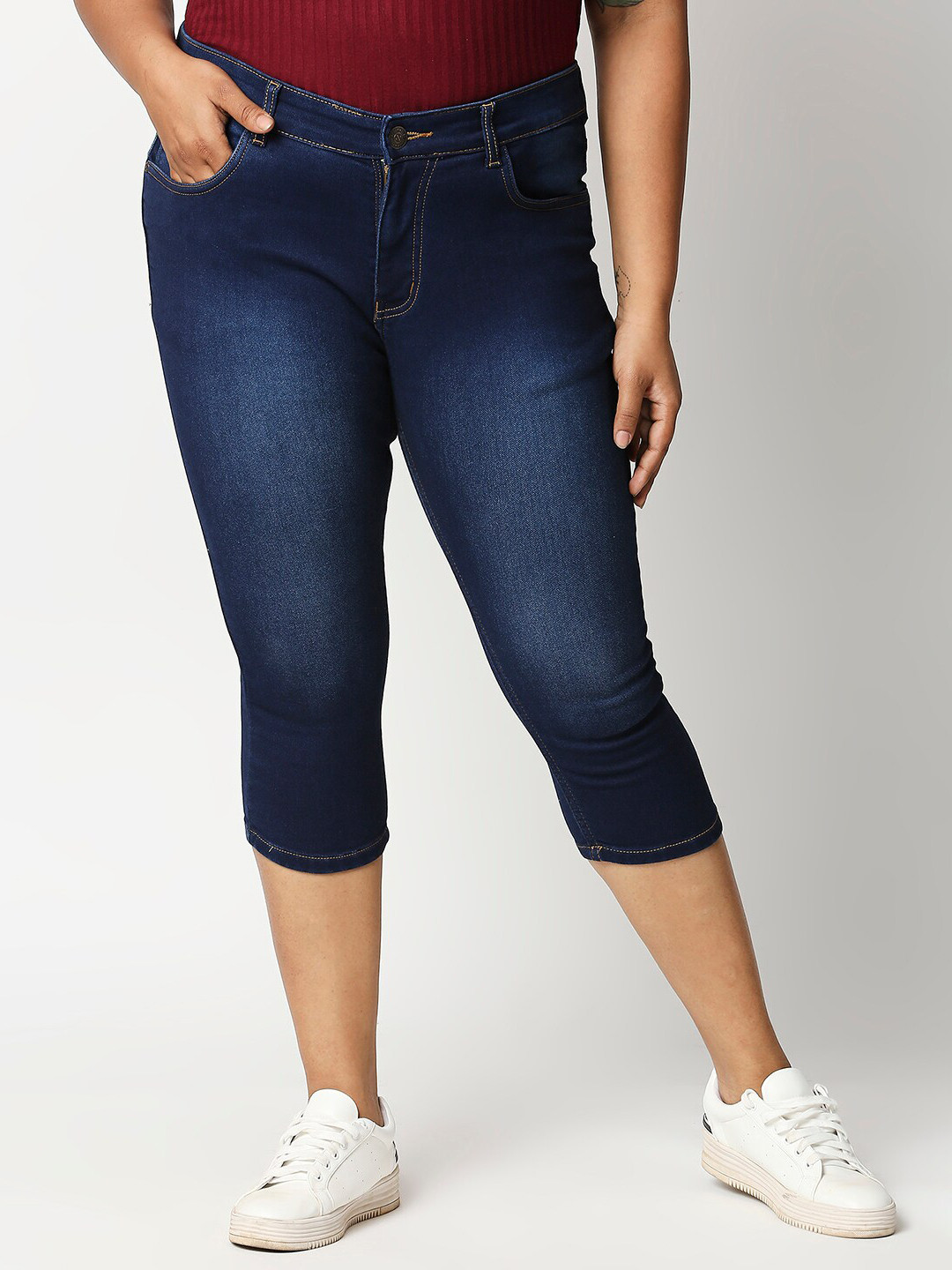 

ZUSH Women Blue Solid Slim Fit Stretchable Capris