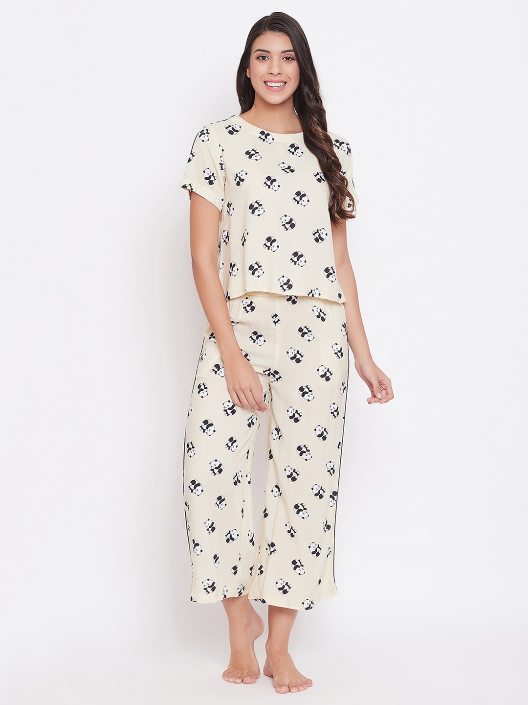 

Clovia Women Cream-Coloured & Black Printed Night Suit