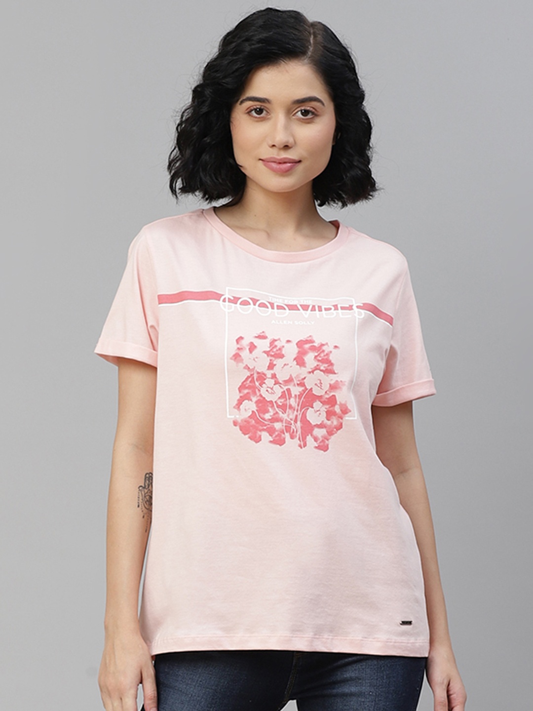 

Allen Solly Woman Pink Pure Cotton Flock Effect Floral Print T-shirt