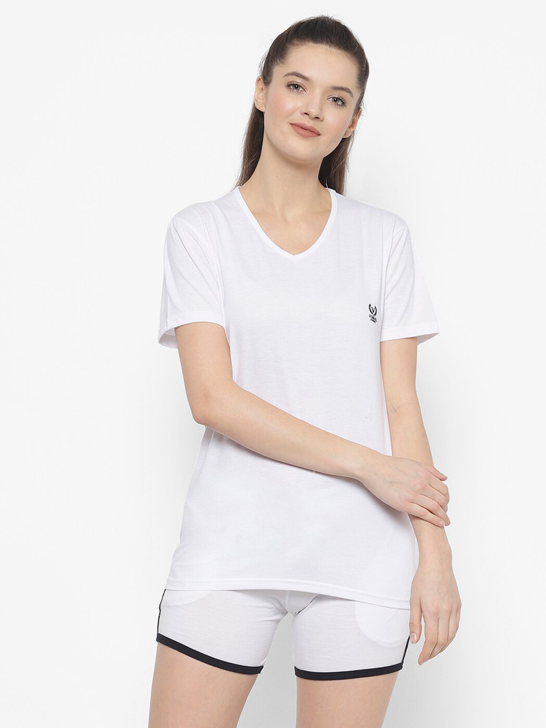 

VIMAL JONNEY Women White Night Suit