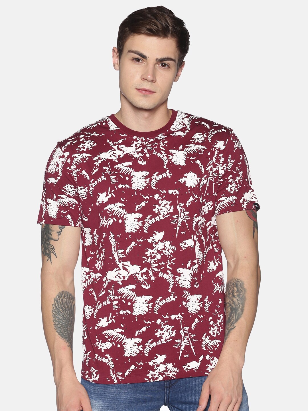 

UrGear Men Maroon Printed Round Neck T-shirt