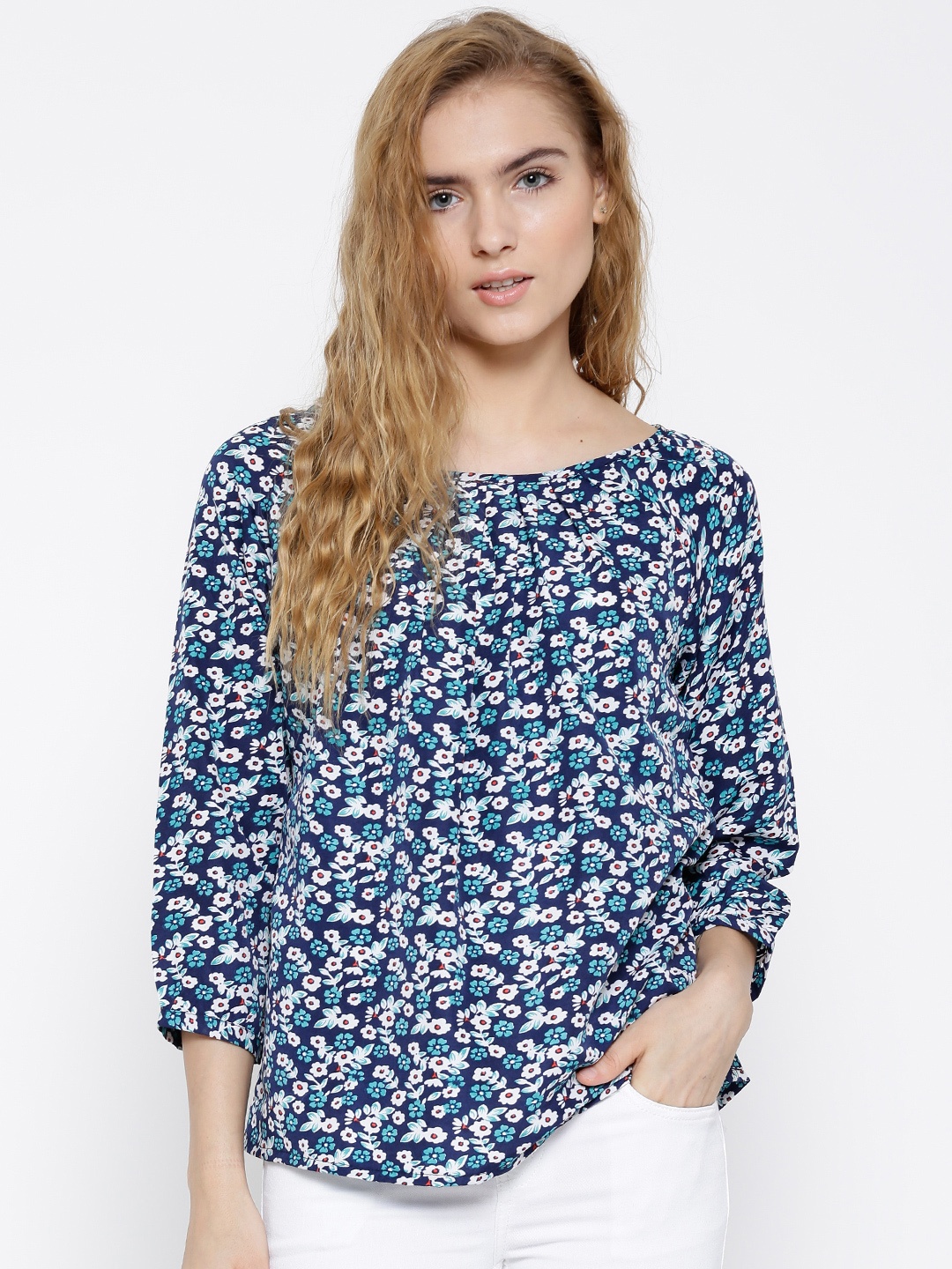 

Sera Navy & White Polyester Floral Print Top, Navy blue