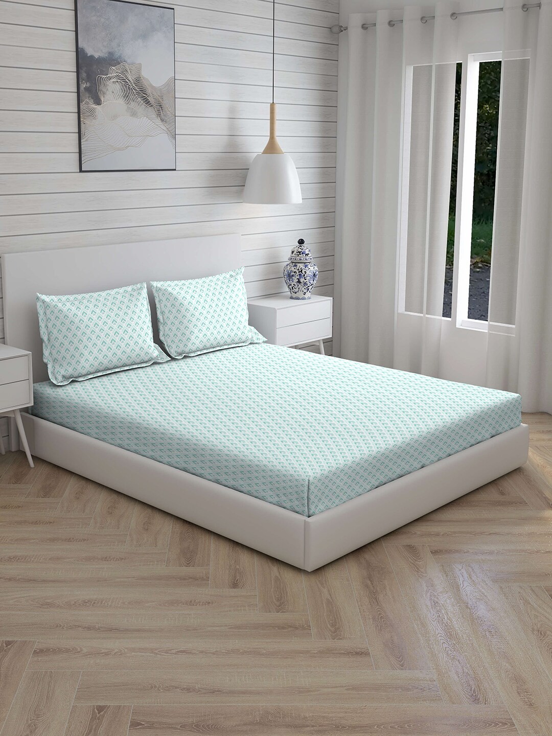 

Boutique Living India Blue & White Geometric 300 TC Cotton 1 King Bedsheet with 2 Pillow Covers
