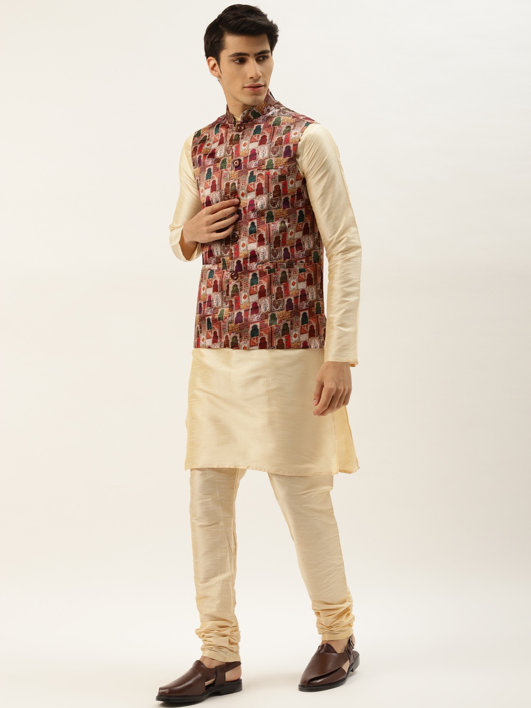 

SOJANYA Men Golden & Maroon Kurta with Churidar And Nehru Jacket, Gold