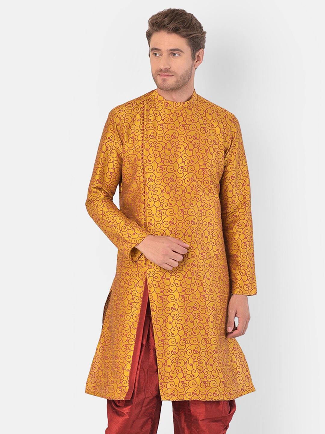 

DEYANN Men Yellow Ethnic Motifs Printed Kurta