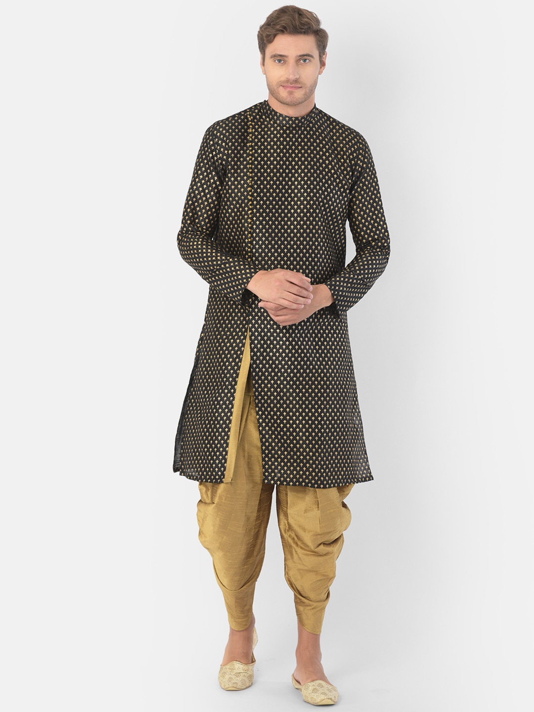 

DEYANN Men Black & Gold-Toned Ethnic Motifs Printed Angrakha Kurta