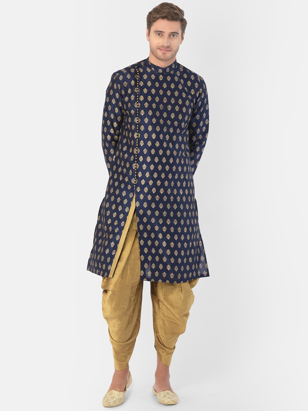 

DEYANN Men Navy Blue Ethnic Motifs Printed Flared Sleeves Thread Work Kurta