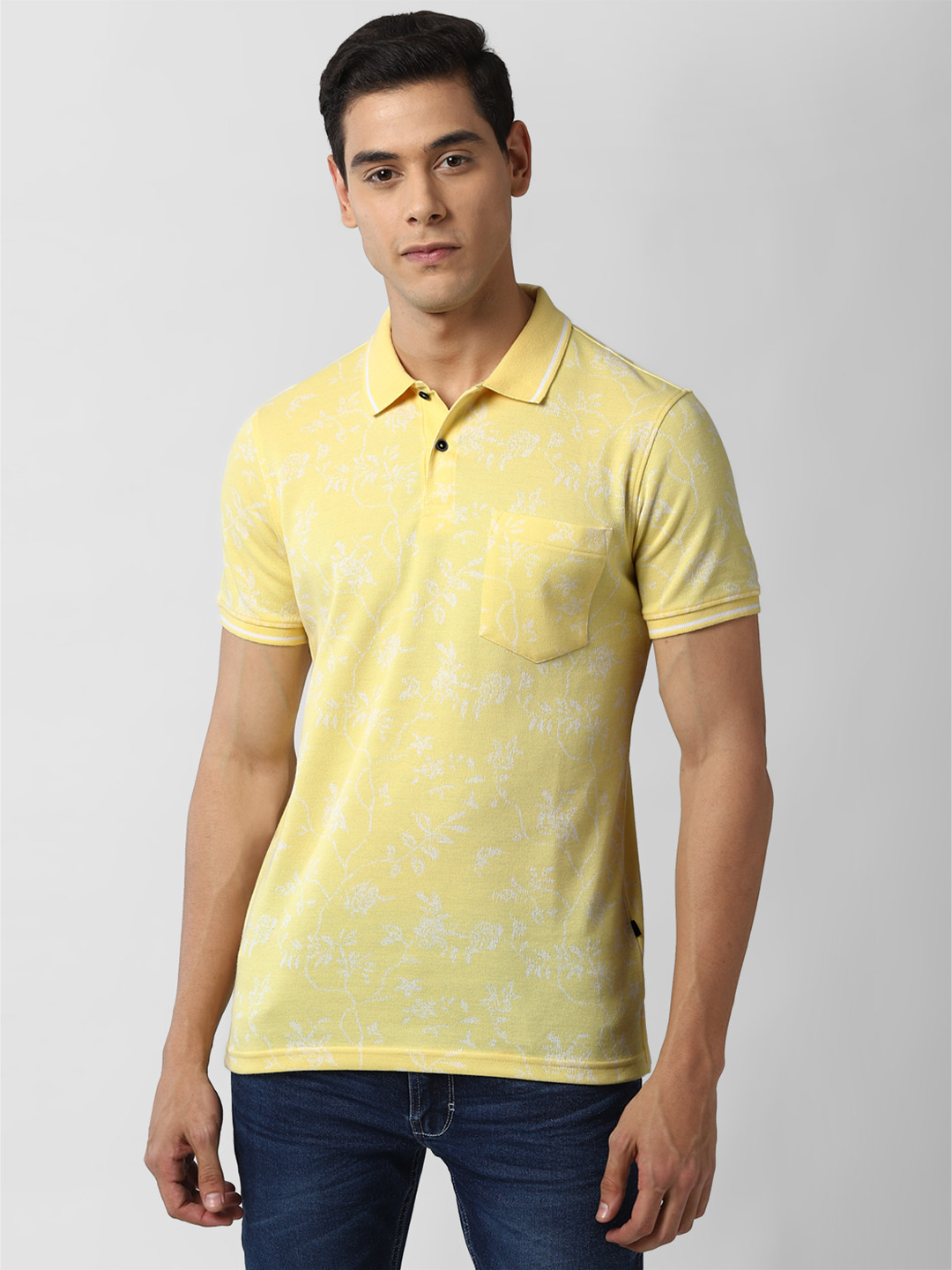 

Peter England Casuals Men Yellow & White Floral Printed Polo Collar T-shirt