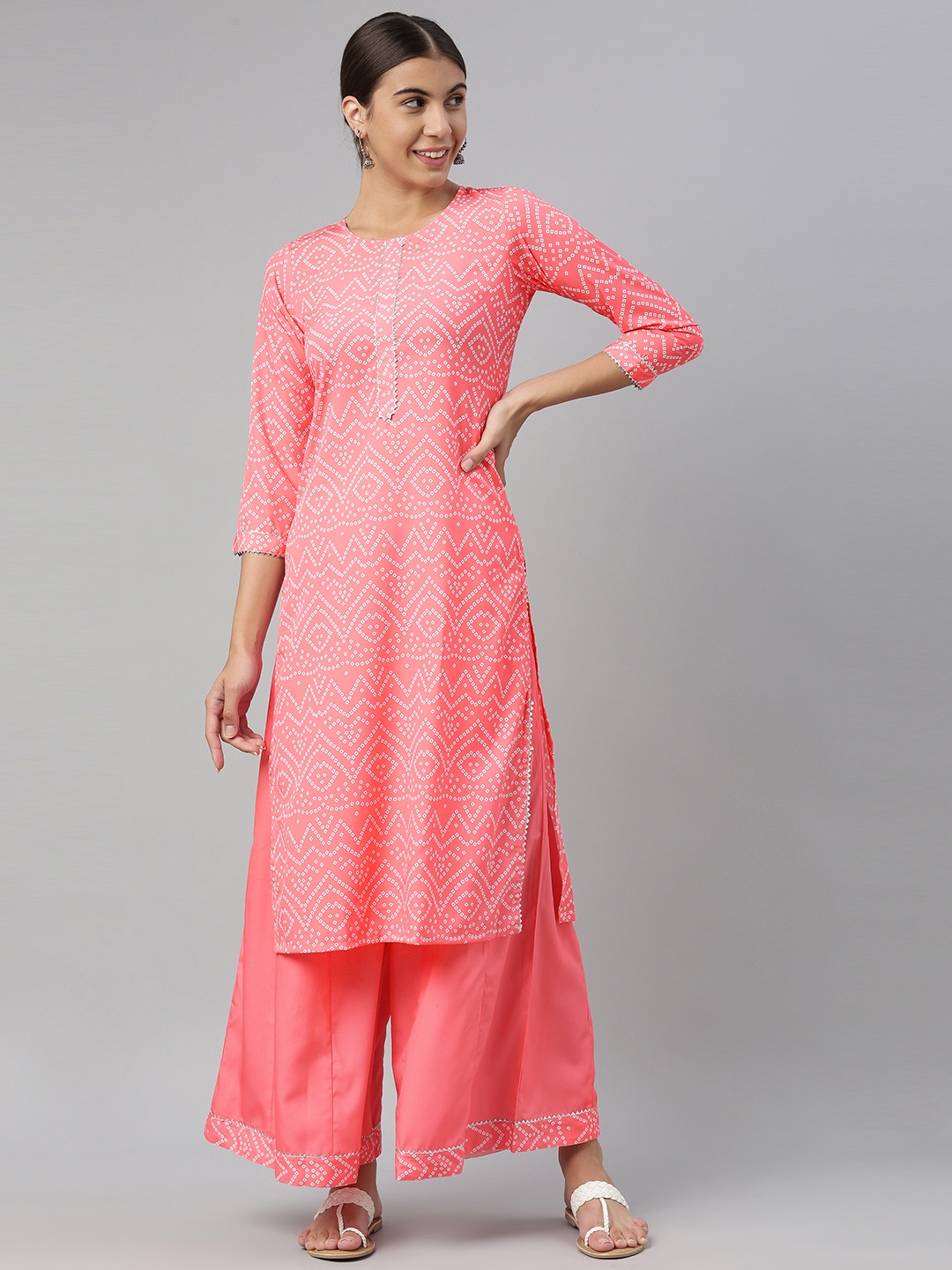 

AHIKA Women Pink Bandhani Printed Kurta with Palazzos