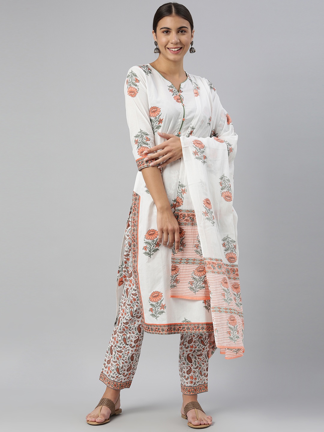

AHIKA Women White Floral Printed Pure Cotton Kurta With Trousers & Dupatta