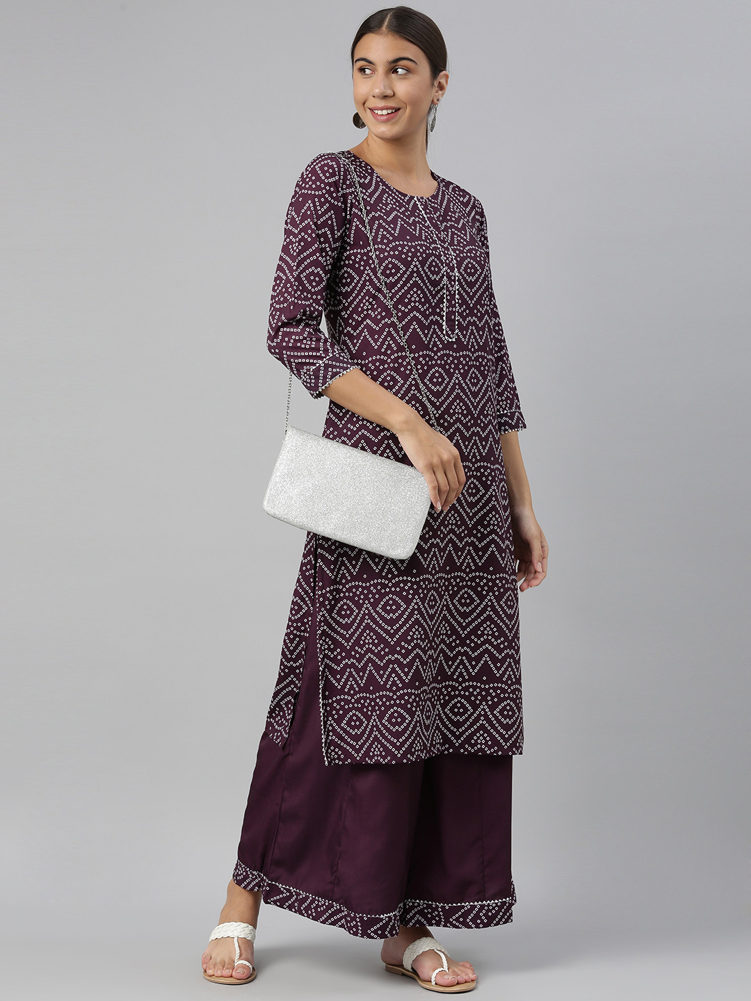 

AHIKA Women Burgundy Bandhani Printed Kurta with Palazzos