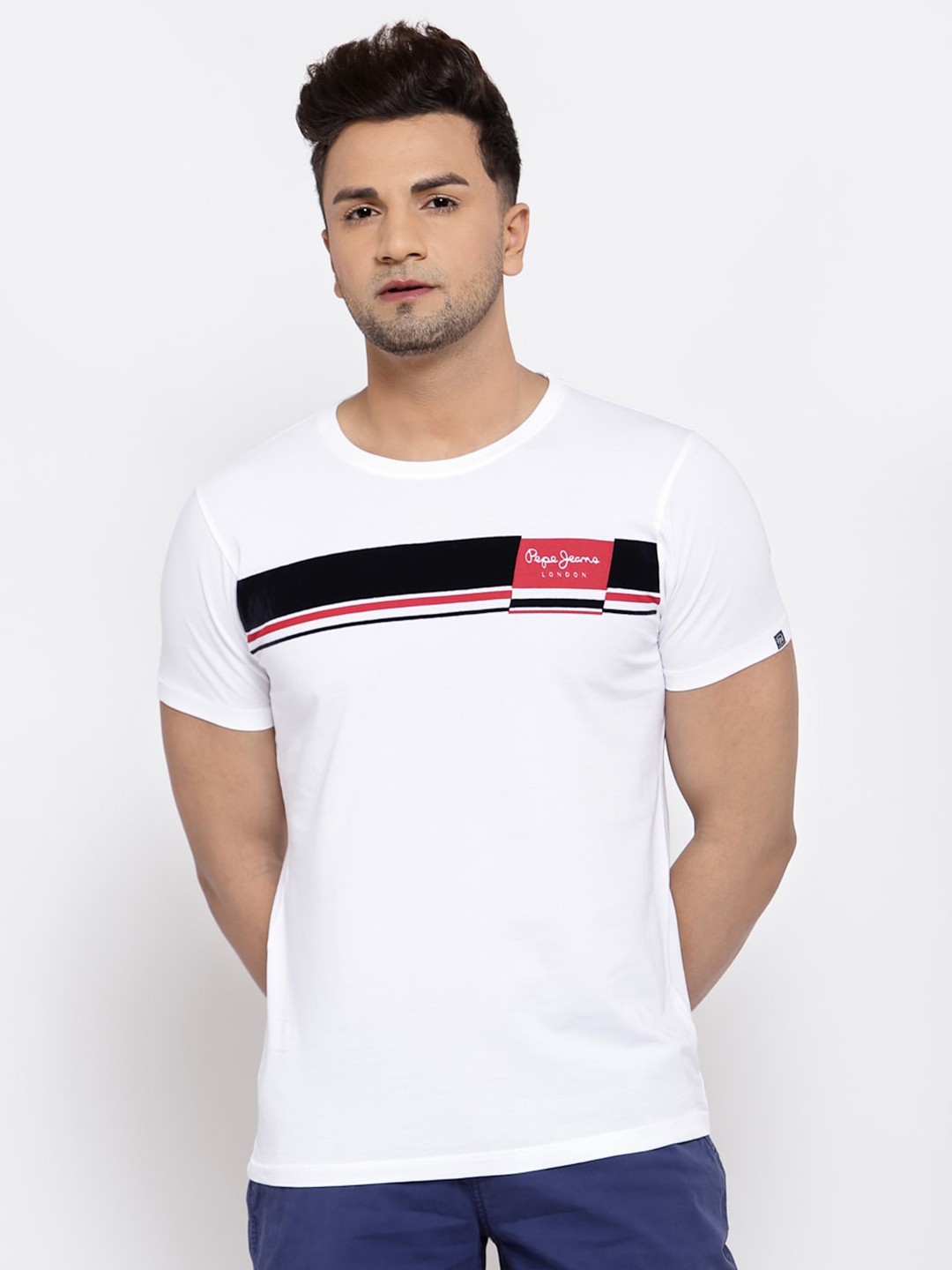 

Pepe Jeans Men White & Black Striped Slim Fit Round Neck T-shirt