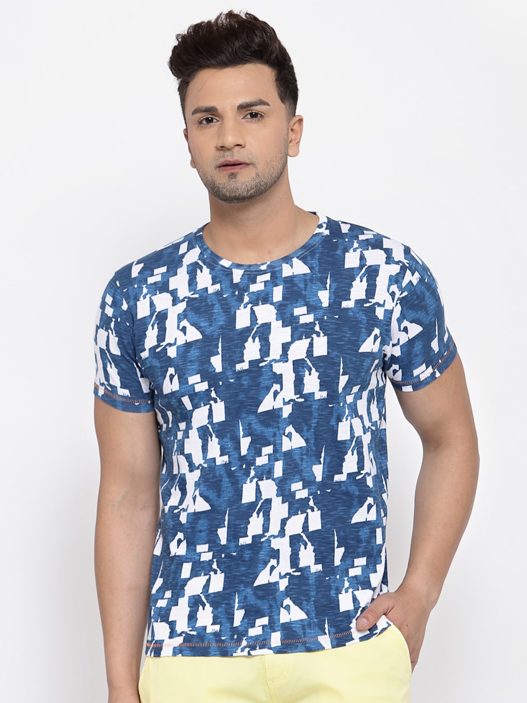 

Pepe Jeans Men Blue & White Printed Round Neck T-shirt