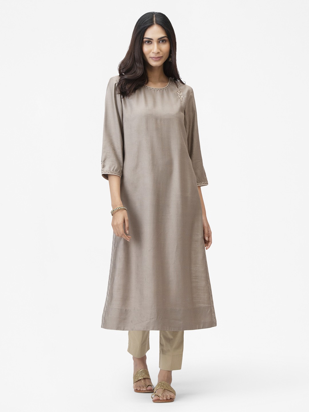 

Fabindia Women Taupe Solid Kurta With Zari Detail
