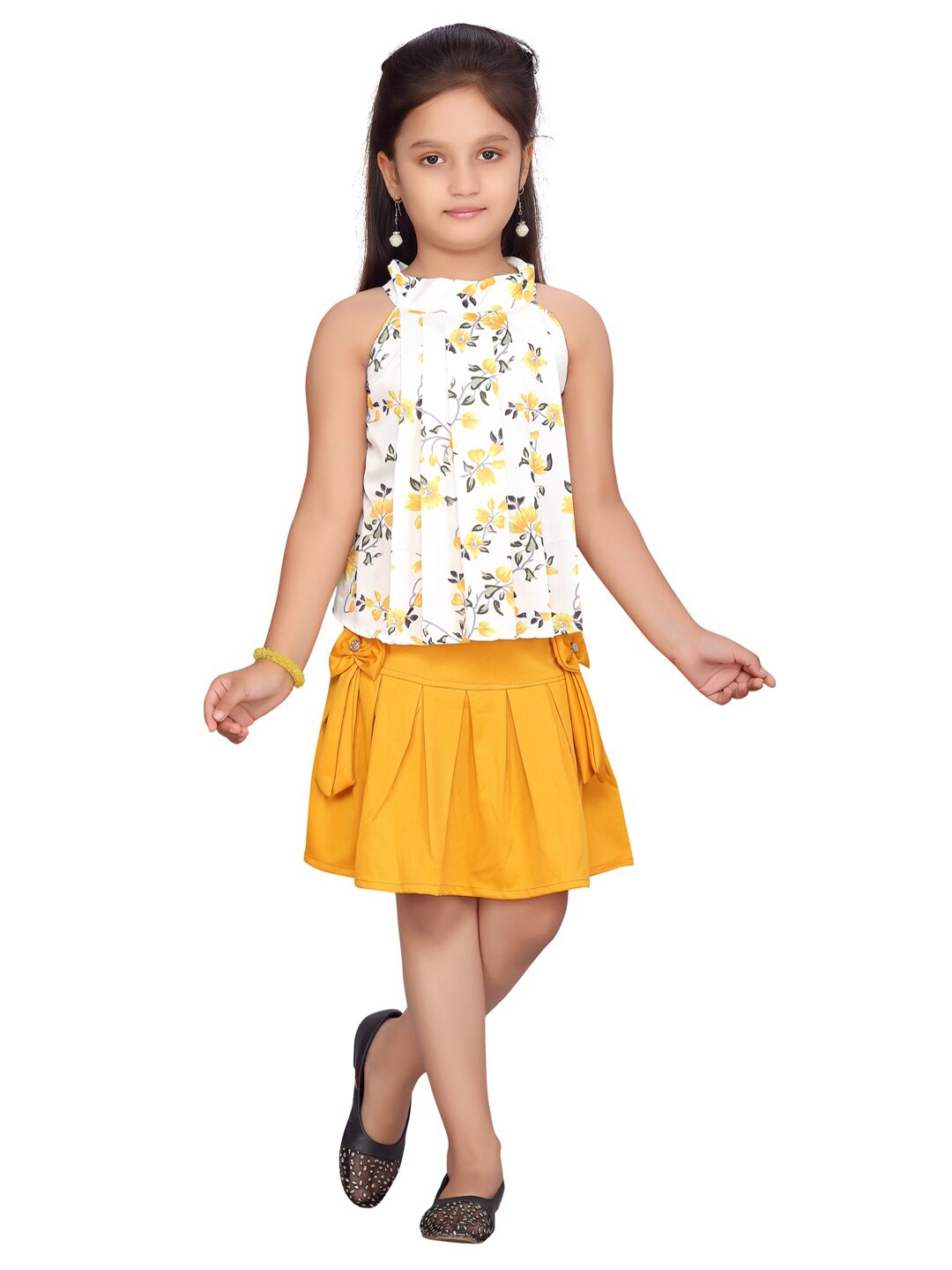 

Aarika Girls White & Yellow Printed Top with Skirt