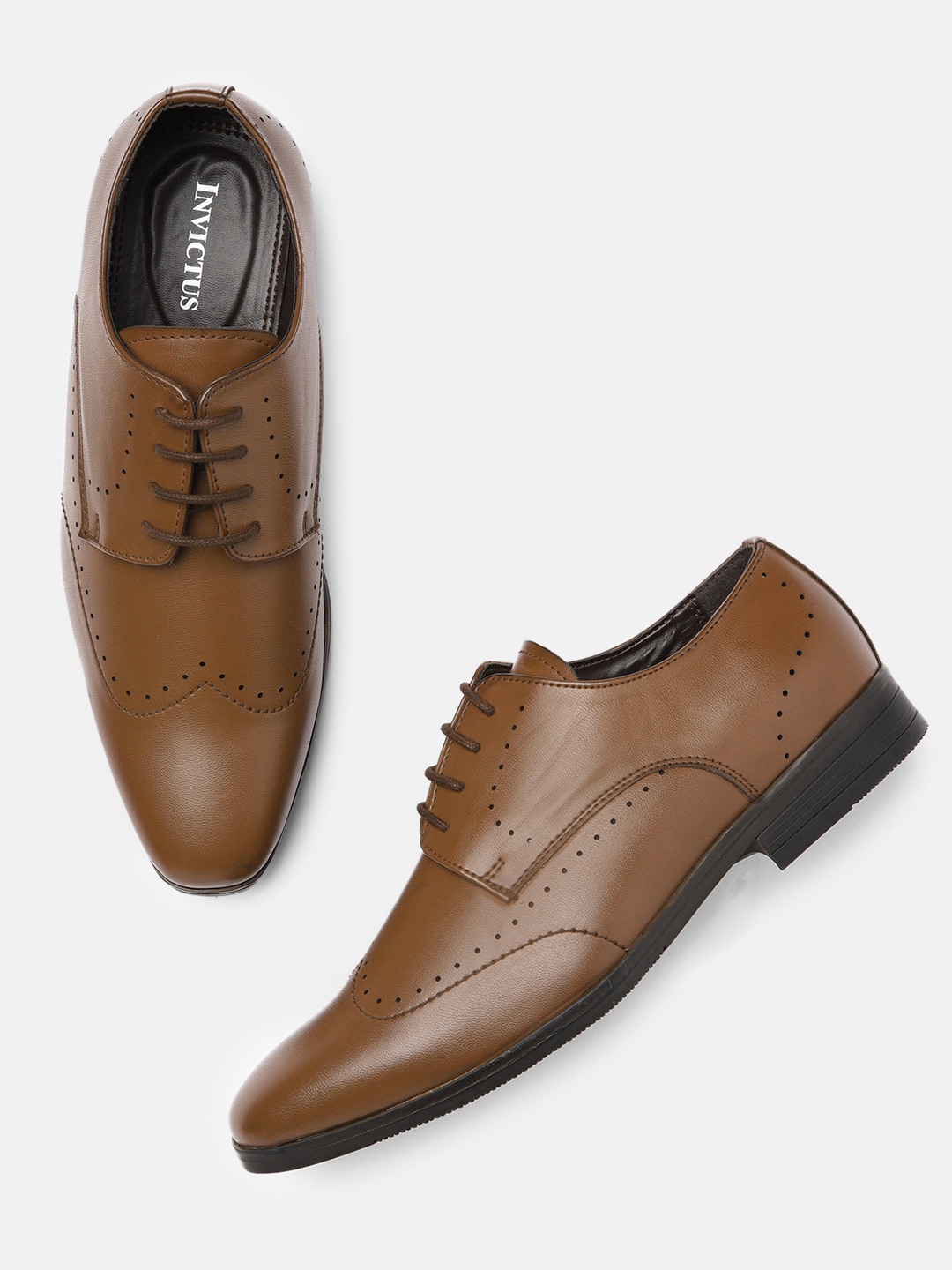 

INVICTUS Men Brown Solid Formal Brogues