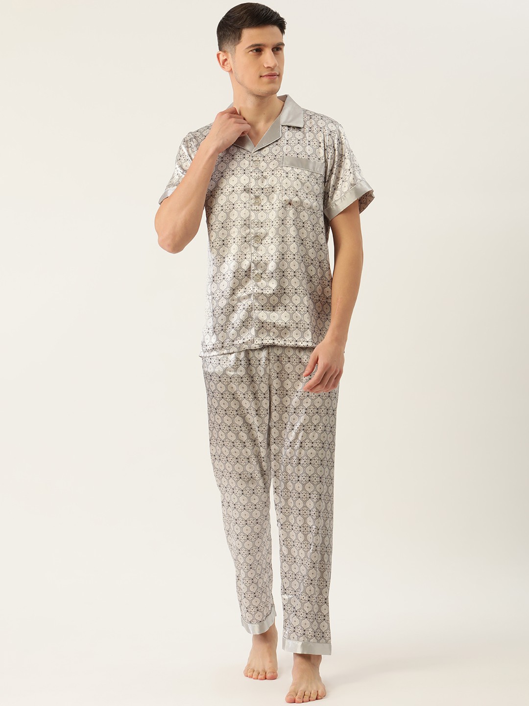 

Sweet Dreams Men Grey & Black Printed Night suit