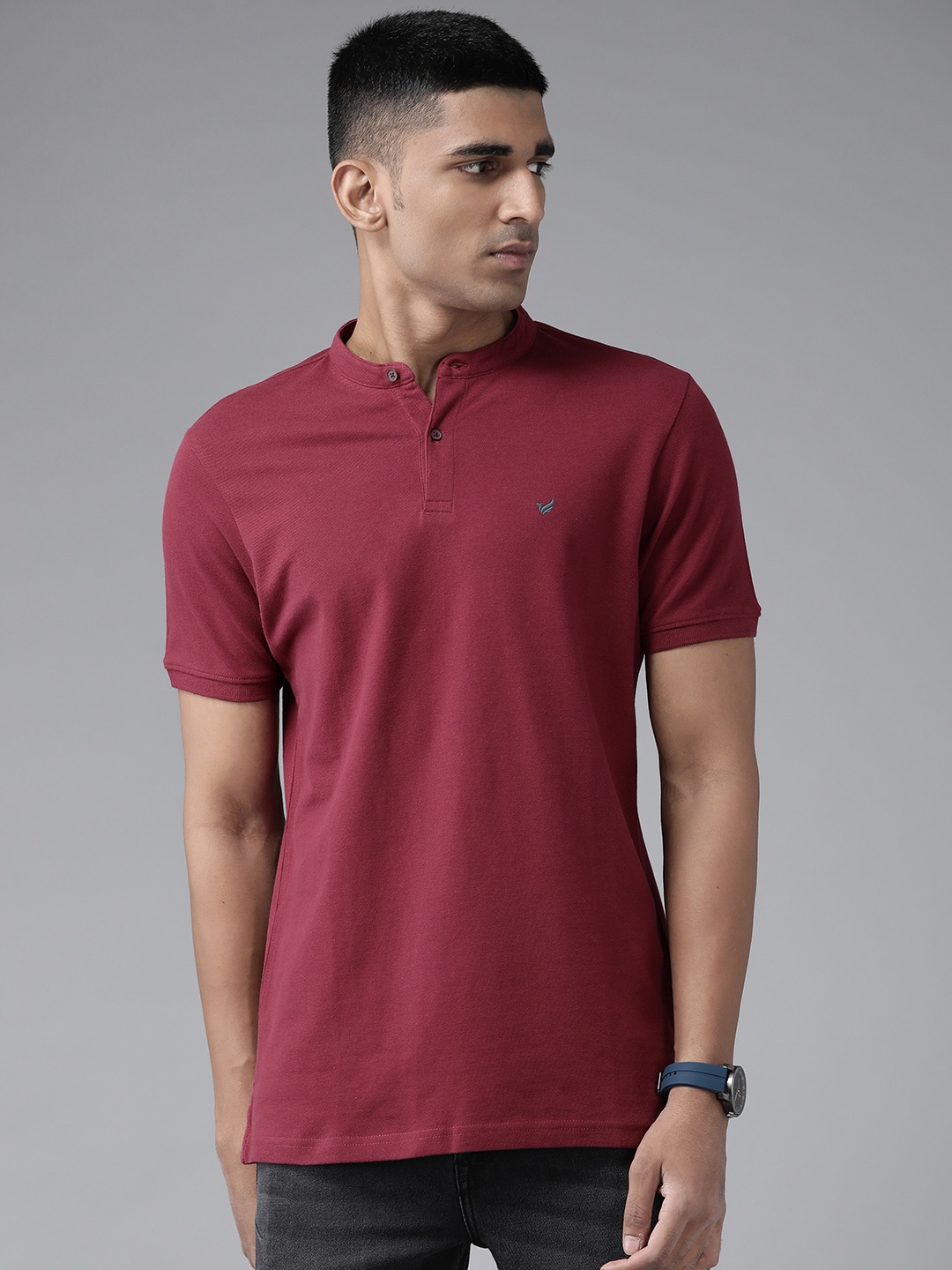 

Blackberrys Men Burgundy Henley Neck Pure Cotton T-shirt