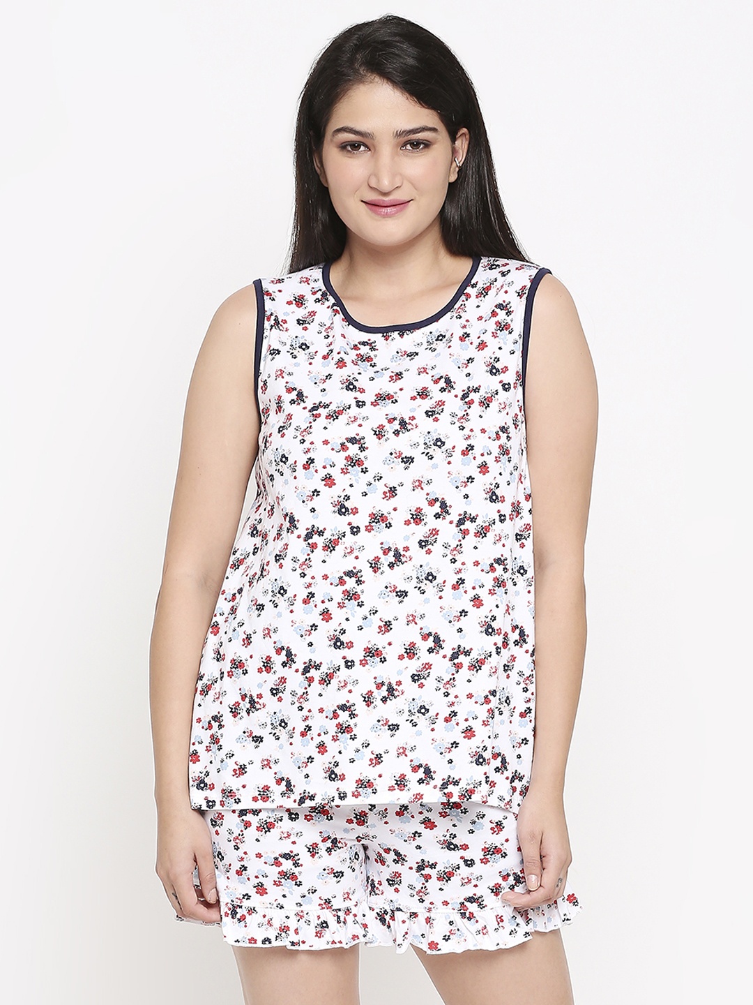 

XIN Women Off-White & Black Printed Pure Cotton Night suit