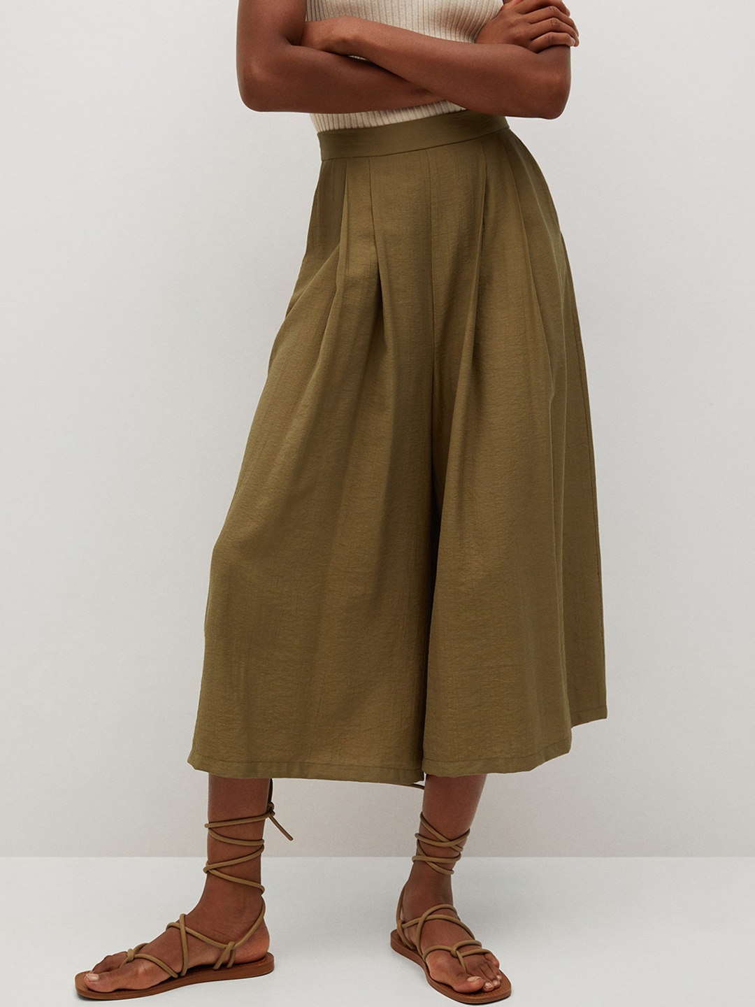

MANGO Women Olive Green Pleated Sustainable High Waist Solid Cropped Culottes