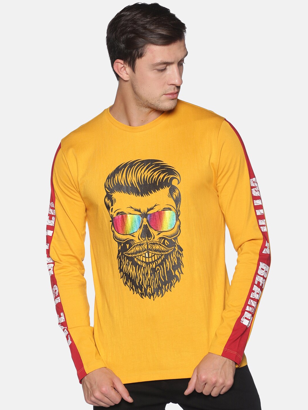 

UrGear Men Yellow Printed Round Neck T-shirt