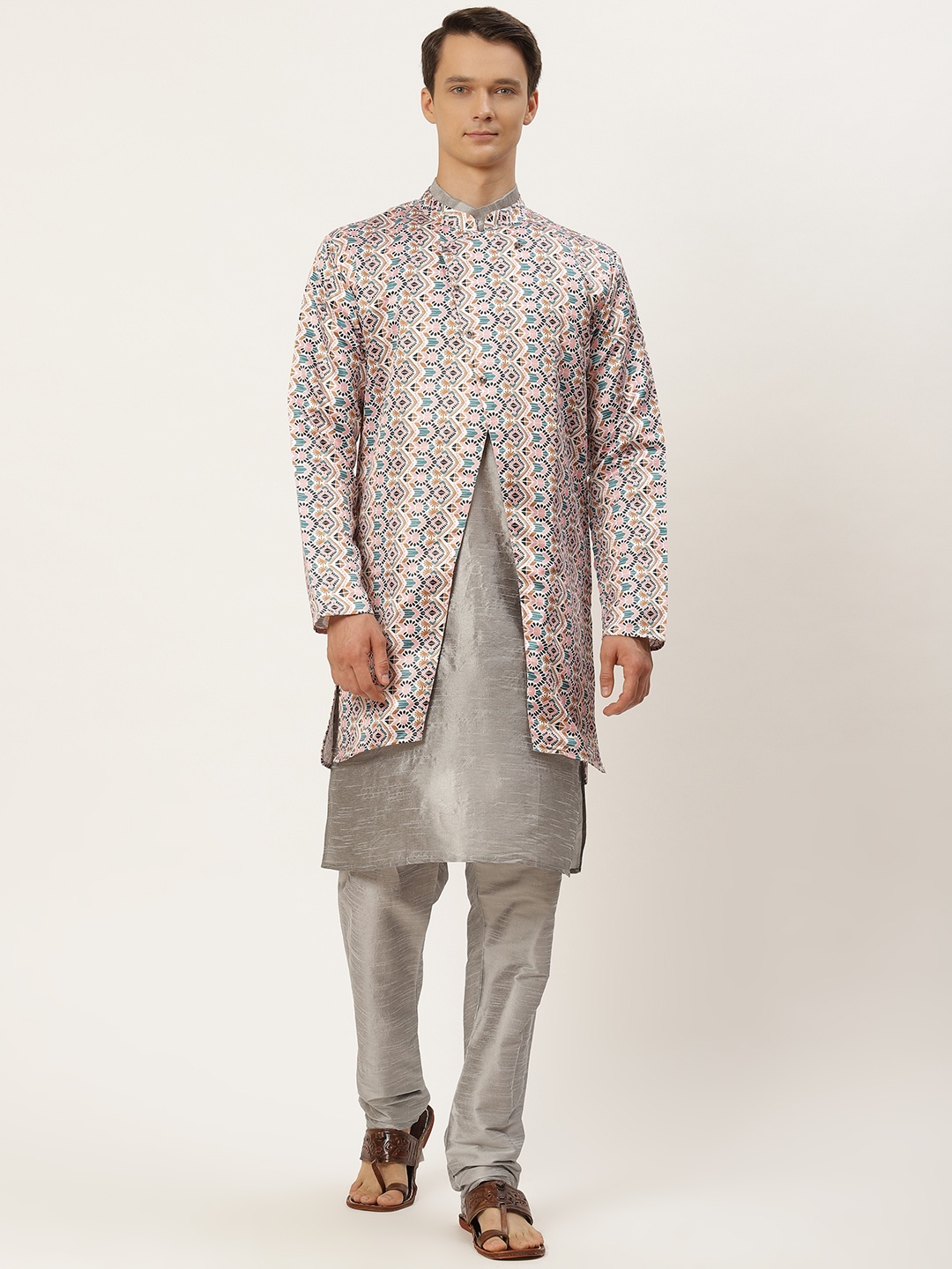 

SOJANYA Men Grey & Pink Kurta with Churidar