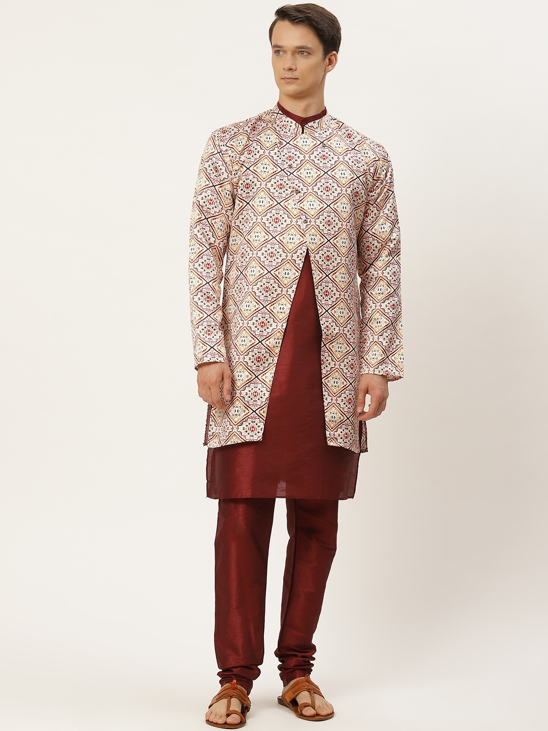 

SOJANYA Men Maroon & Off-White Kurta with Churidar