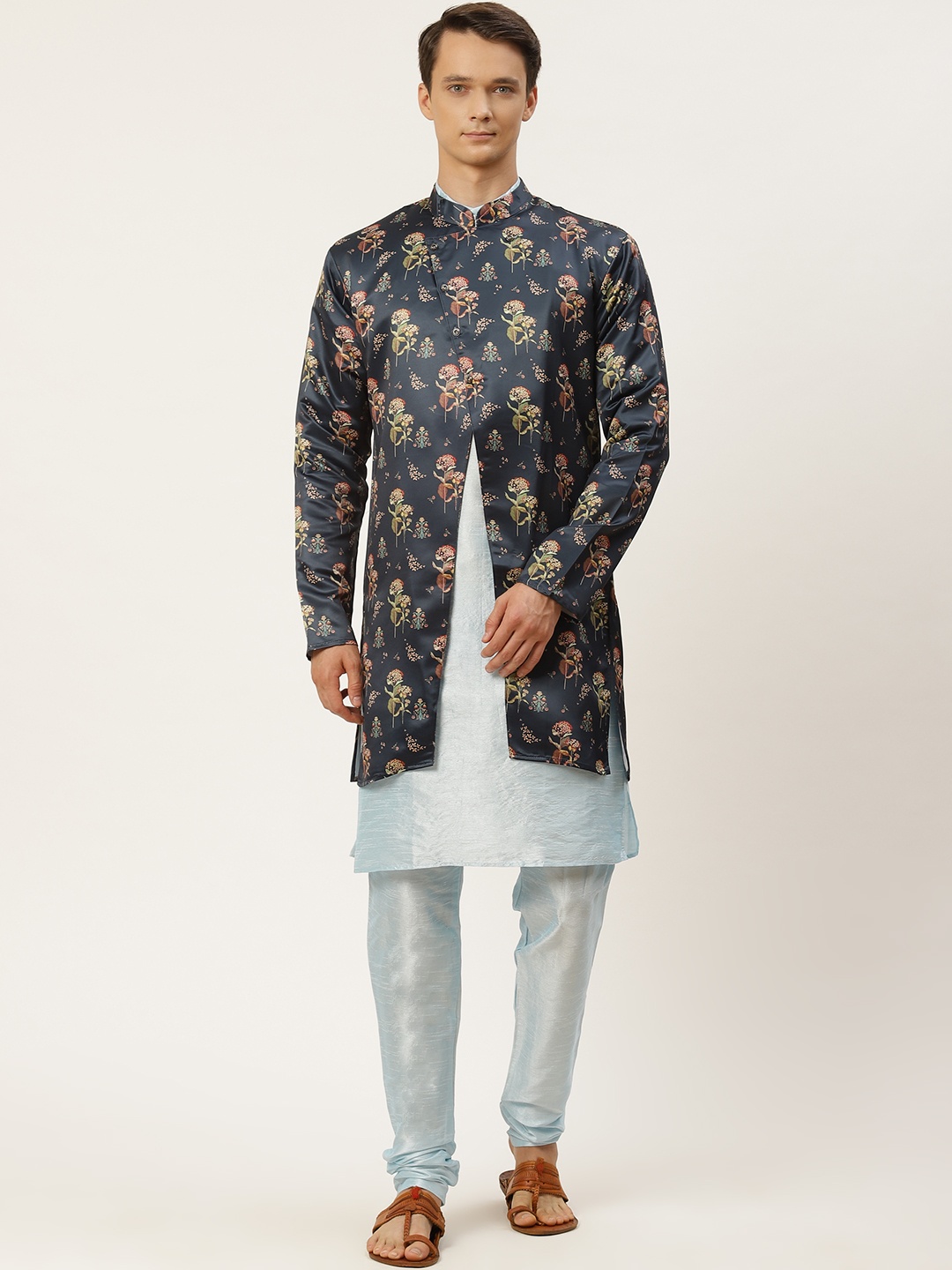 

SOJANYA Men Blue Solid Kurta with Churidar & Ethnic Jacket