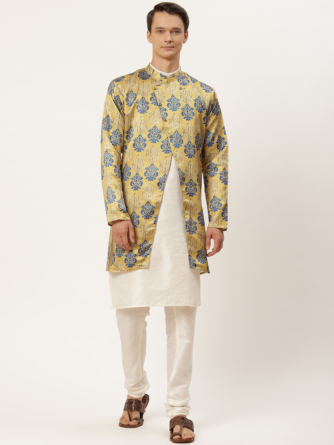 

SOJANYA Men Off White Solid Kurta with Churidar & Ethnic Jacket