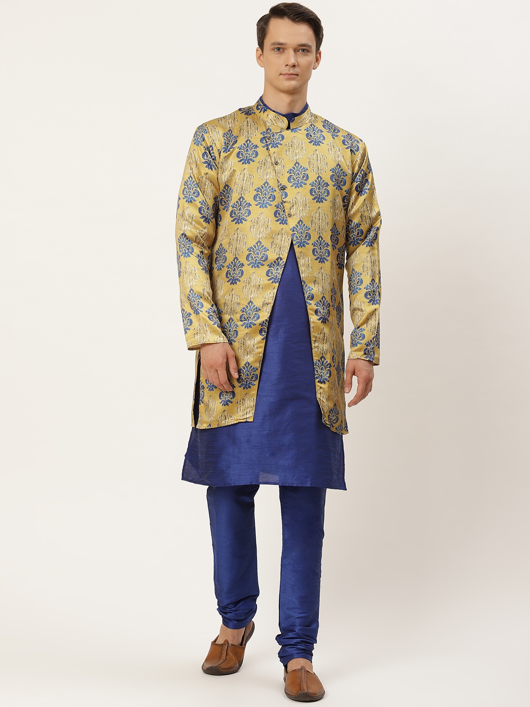 

SOJANYA Men Navy Blue Ethnic Motifs Printed Kurta with Churidar