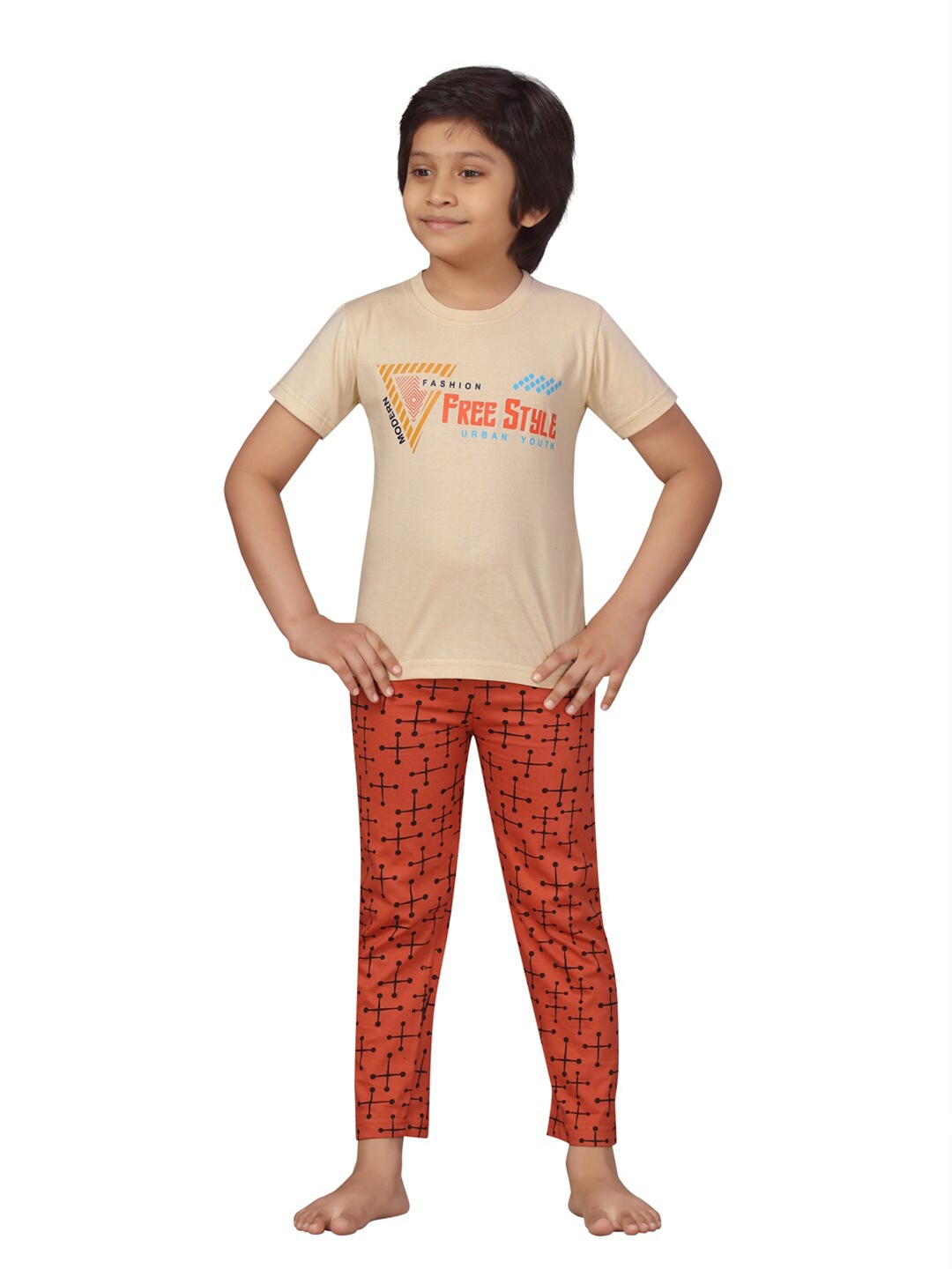 

LITTLE MAFIA BY Aarika Boys Beige & Orange Printed Night suit