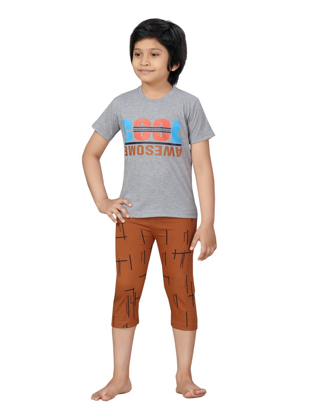 

LITTLE MAFIA BY Aarika Boys Grey & Brown Printed Night suit