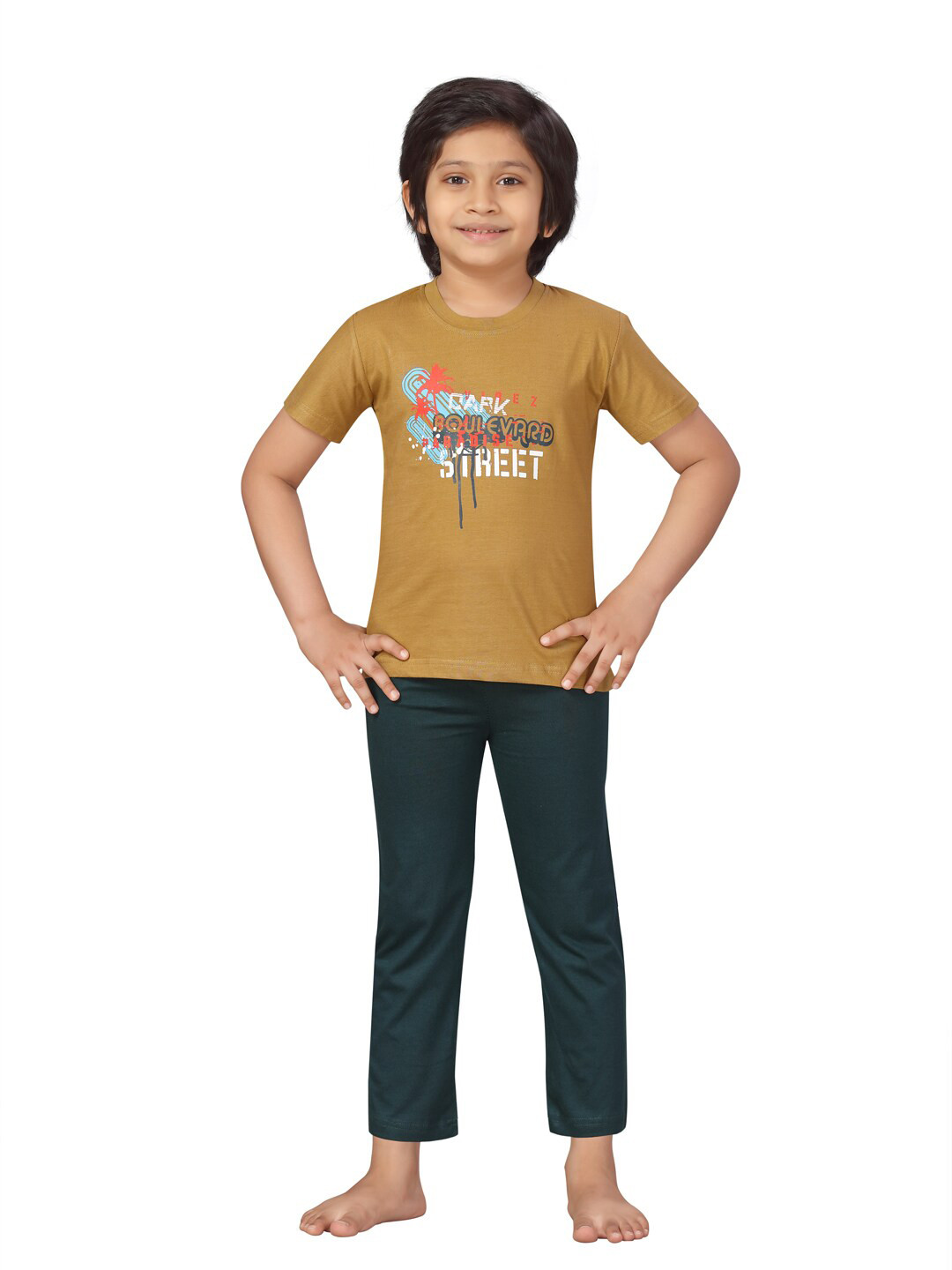 

LITTLE MAFIA BY Aarika Boys Mustard Yellow & Green Printed Night suit