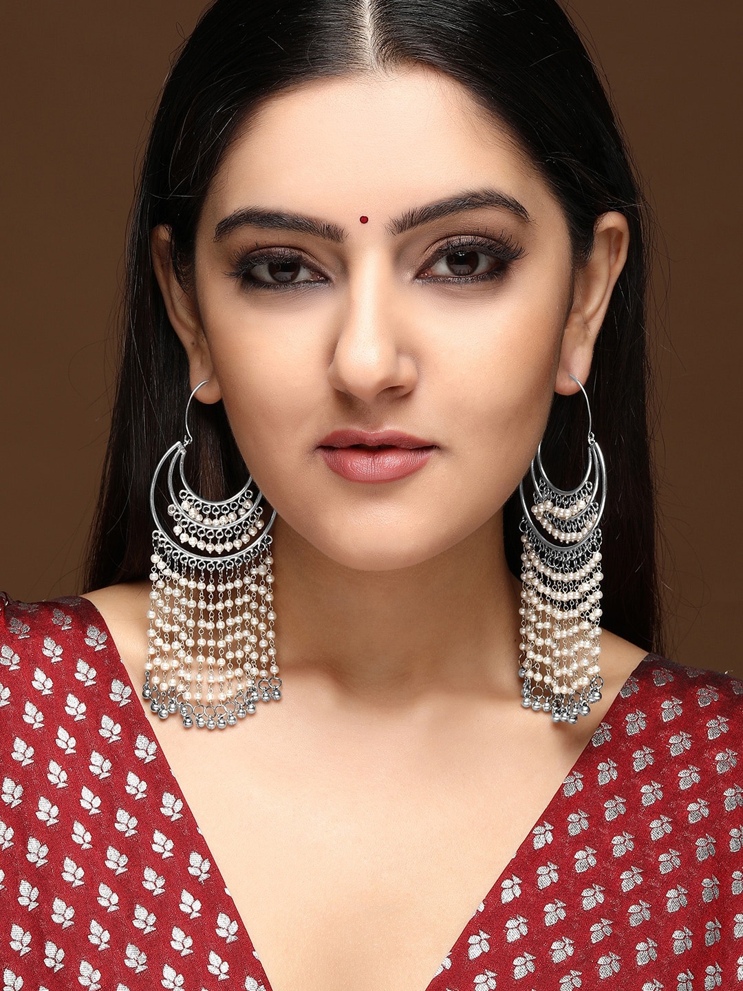 

Rubans Silver-Toned Oxidised Silver Plated Handcrafted Contemporary Drop Earrings
