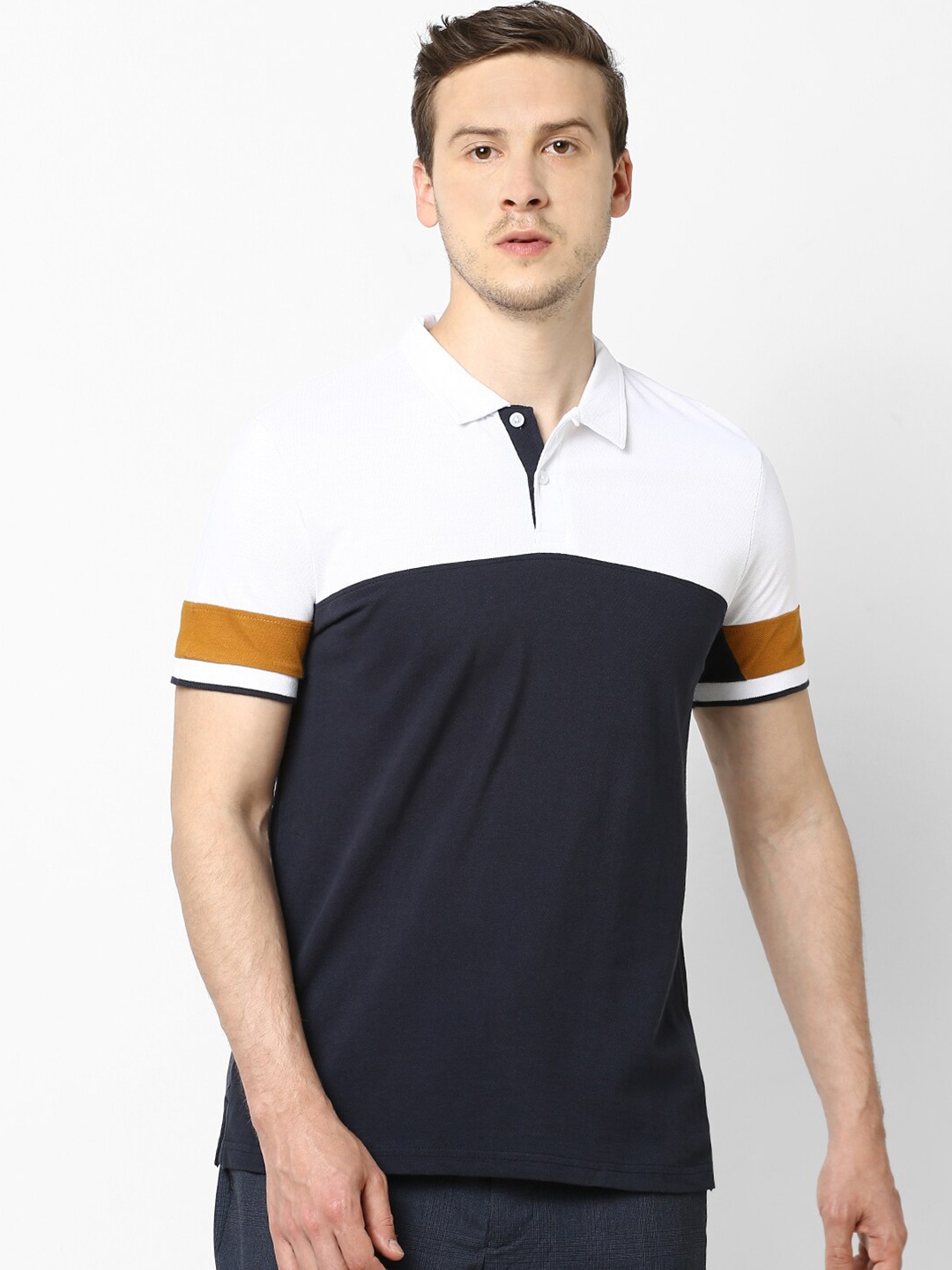 

Celio Men Navy Blue Colourblocked Polo Collar T-shirt