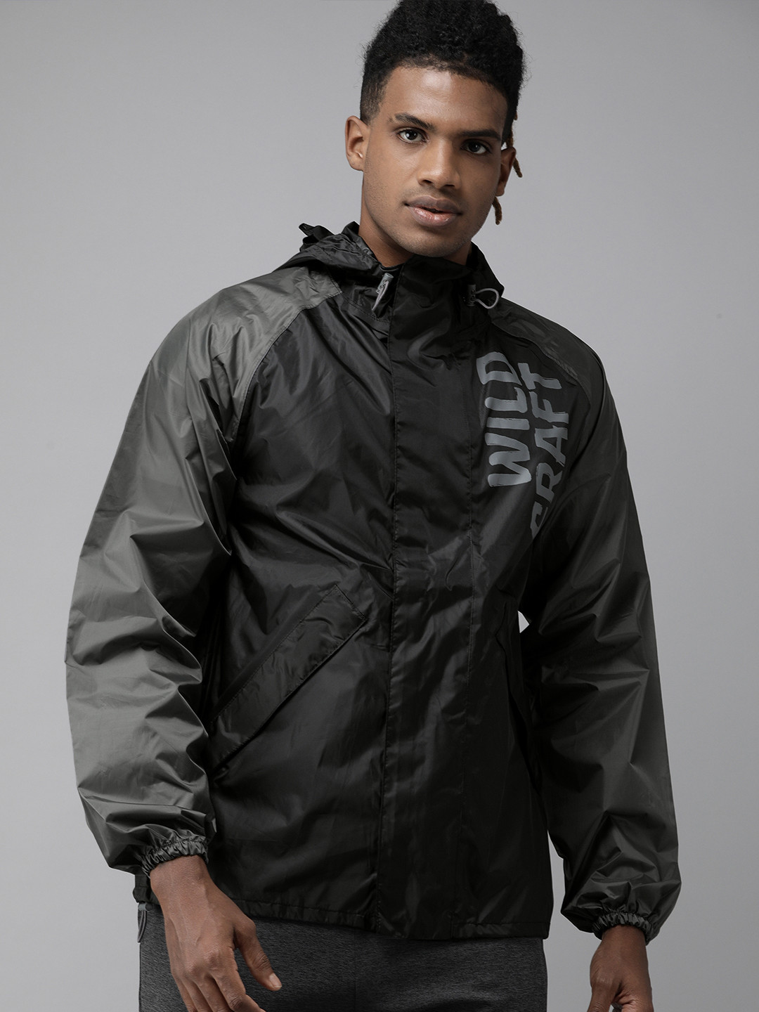

Wildcraft Men Grey Printed Hooded Rain Cheater 2