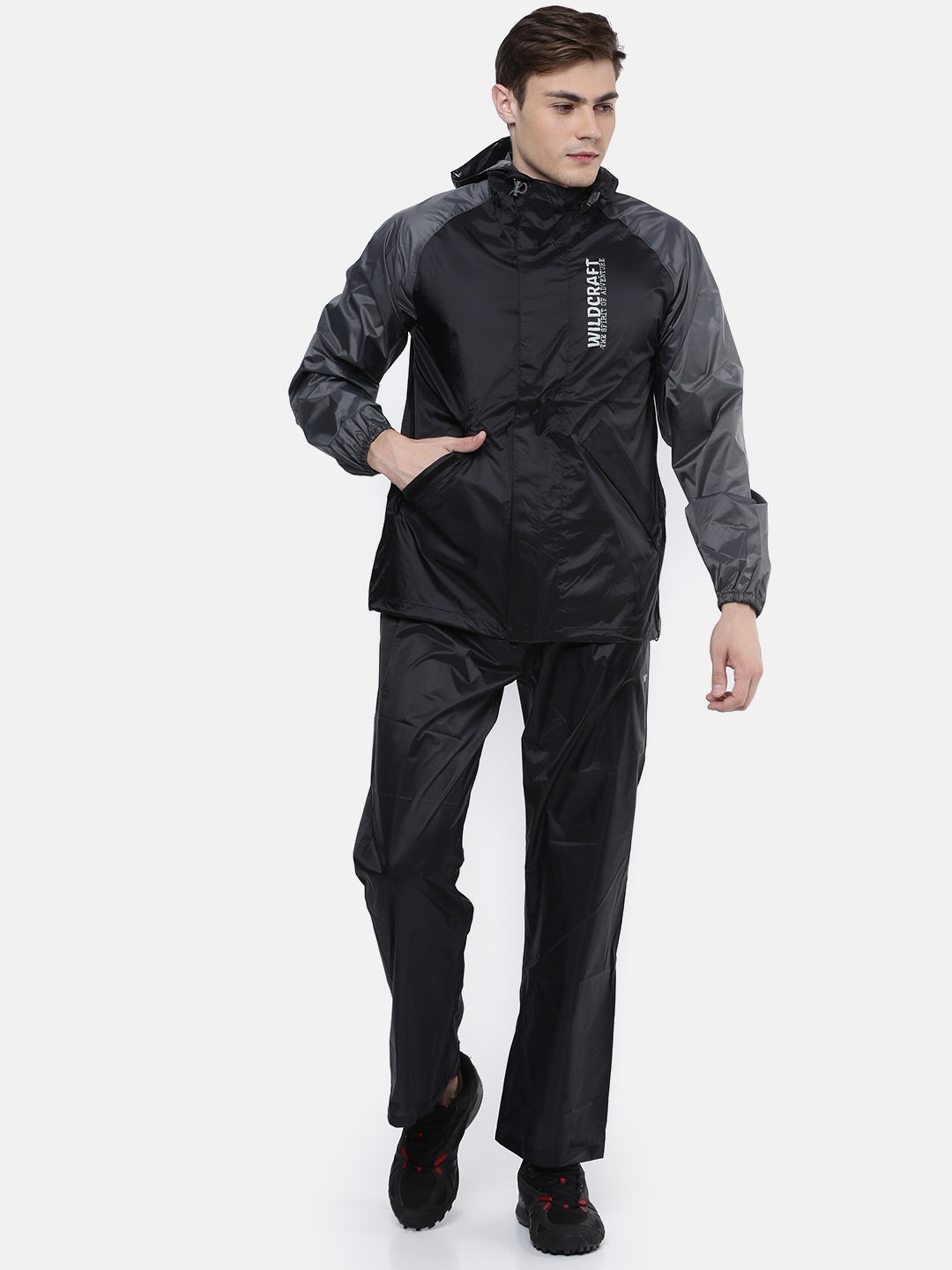 

Wildcraft Men Black Solid Hooded Rain Suit