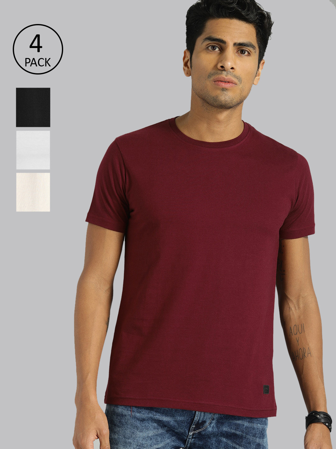 

Roadster Men Pack of 4 Solid Round Neck Pure Cotton T-shirt, Red