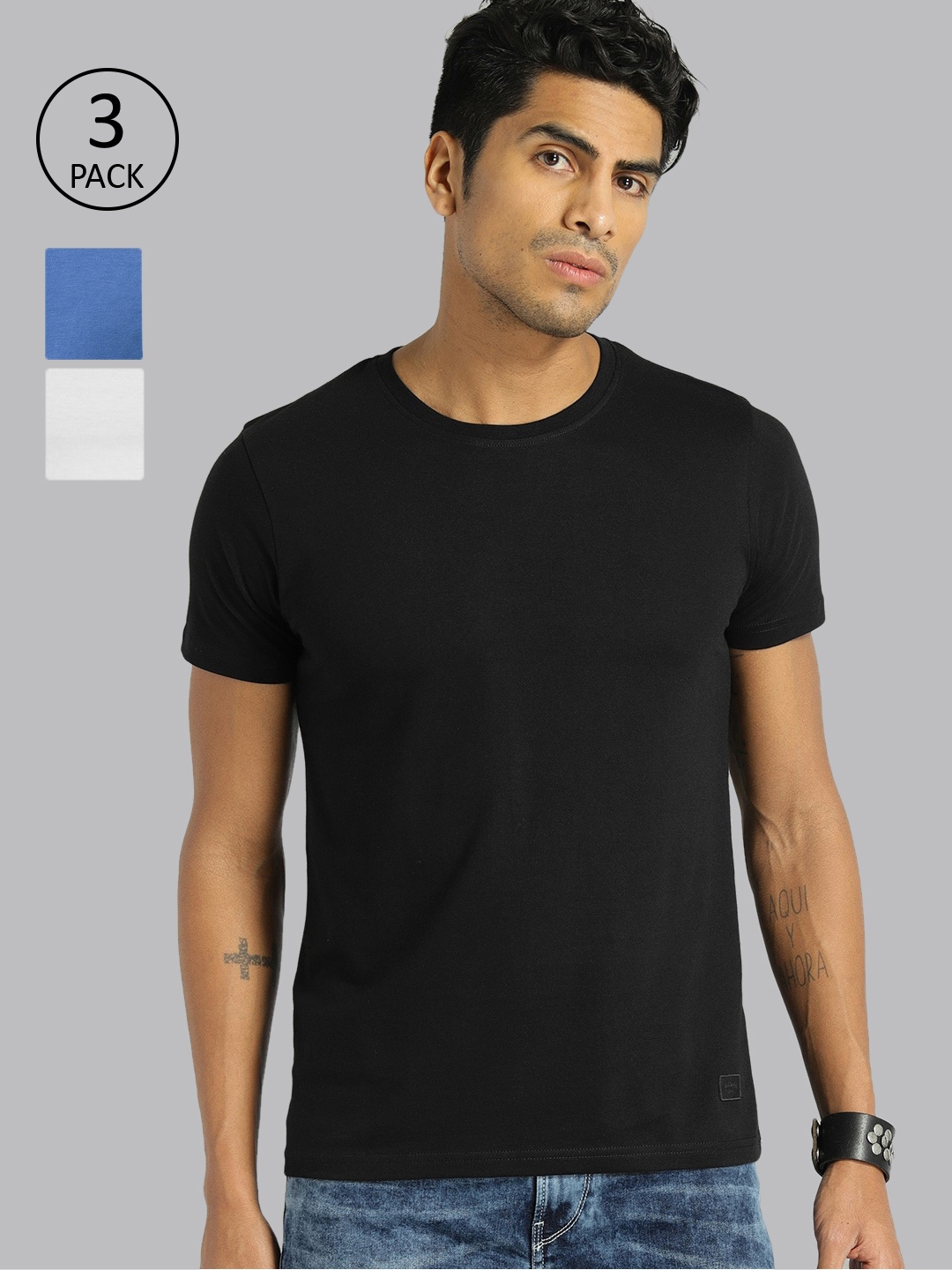 

Roadster Men Pack of 3 Solid Round Neck T-shirts, Black