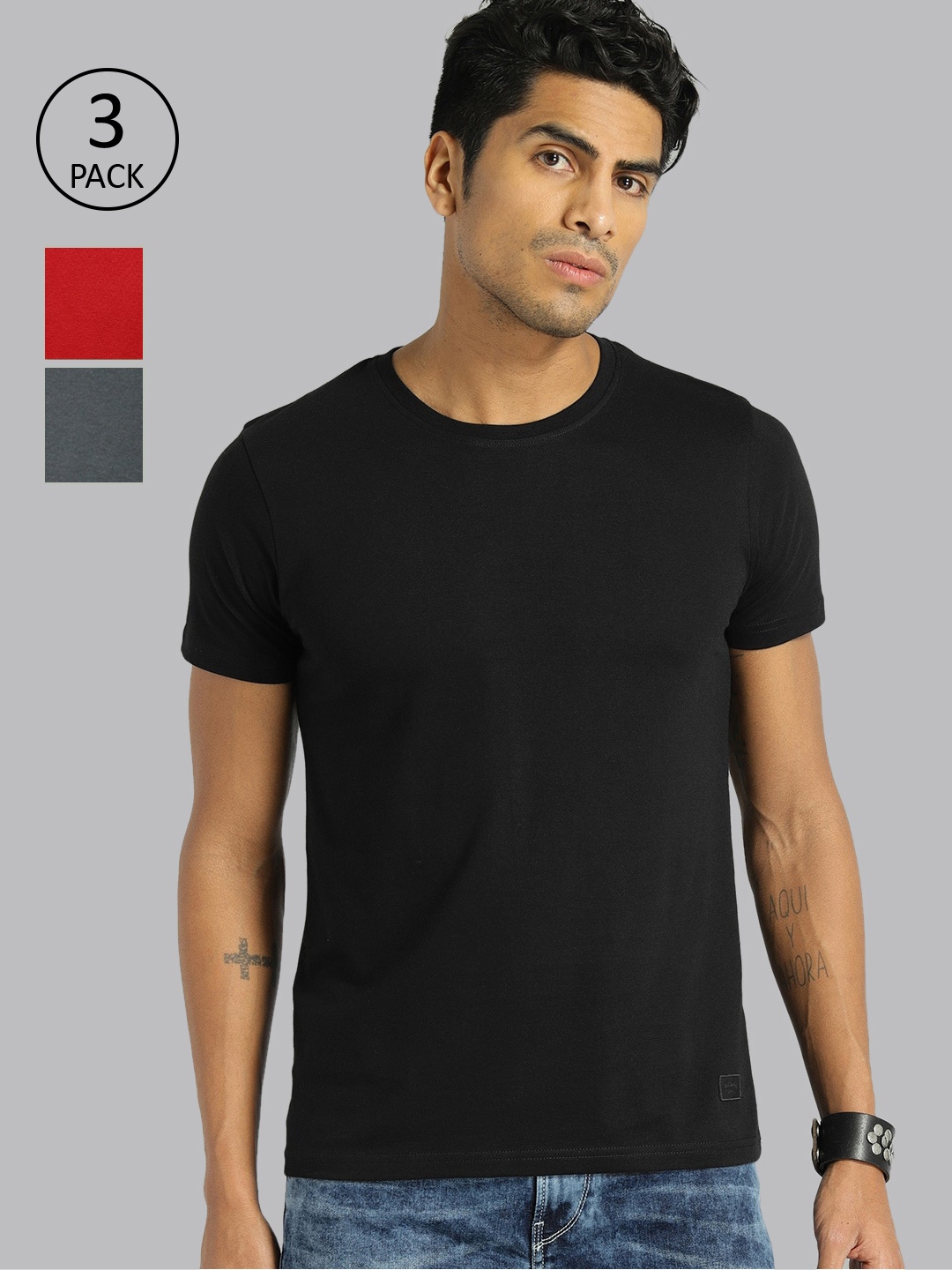 

Roadster Men Pack of 3 Solid Round Neck Pure Cotton T-shirt, Red
