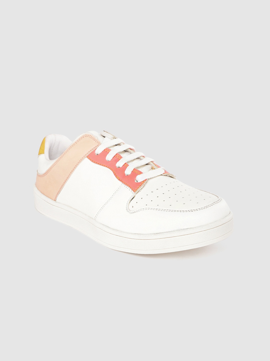 

Mast & Harbour Women White & Peach-Coloured Colourblocked Sneakers