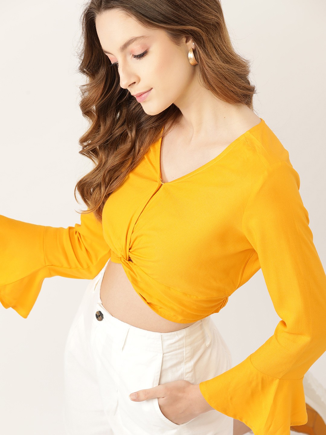 

DressBerry Yellow Solid Twisted Regular Crop Top
