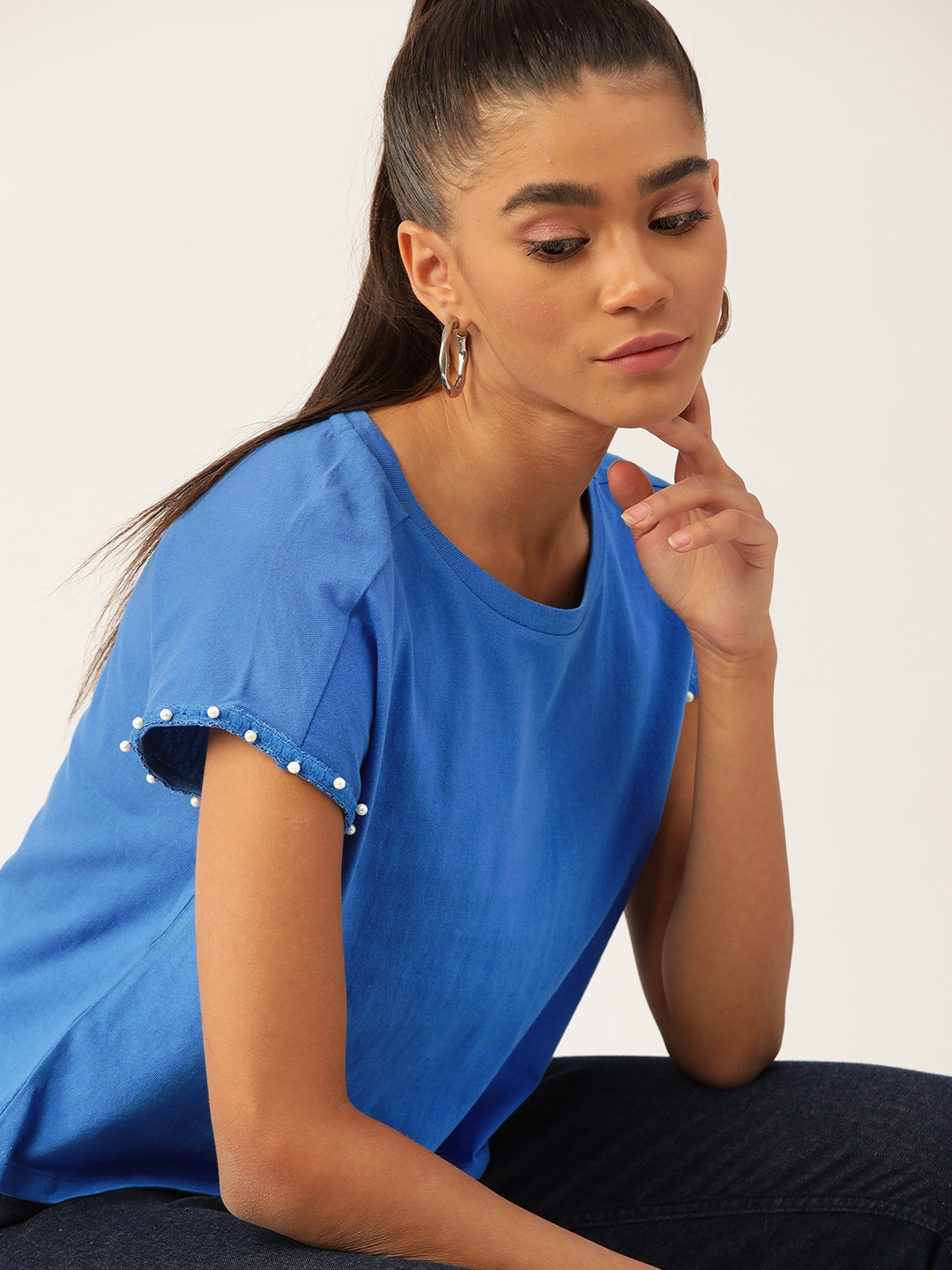 

DressBerry Blue Pearl Detail Extended Sleeves Top