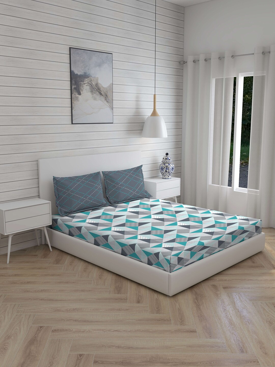 

Layers Turquoise Blue & Grey Geometric 104 TC Cotton 1 Queen Bedsheet with 2 Pillow Covers