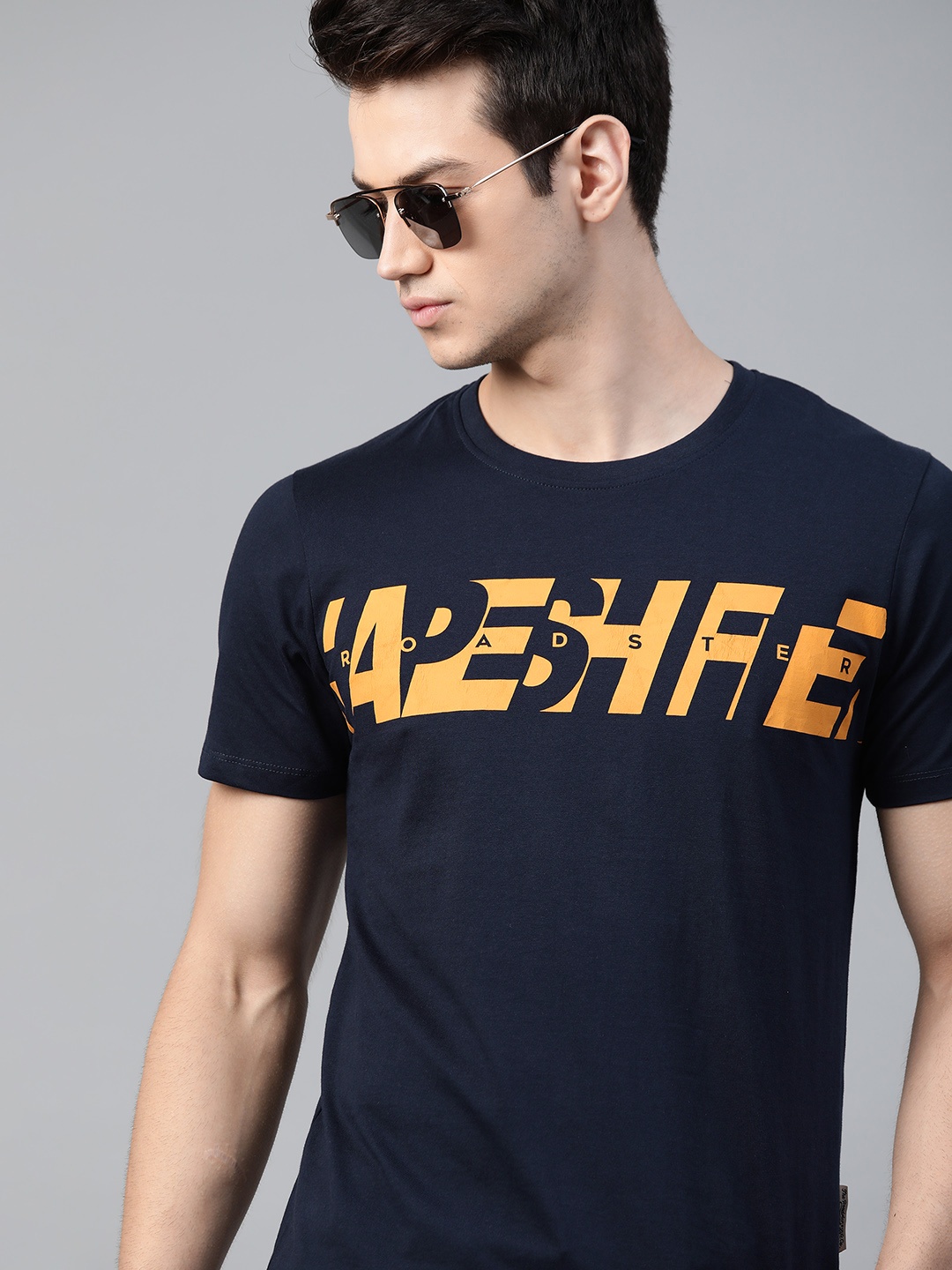 

Roadster Men Navy Blue & Mustard Yellow Pure Cotton Printed T-shirt