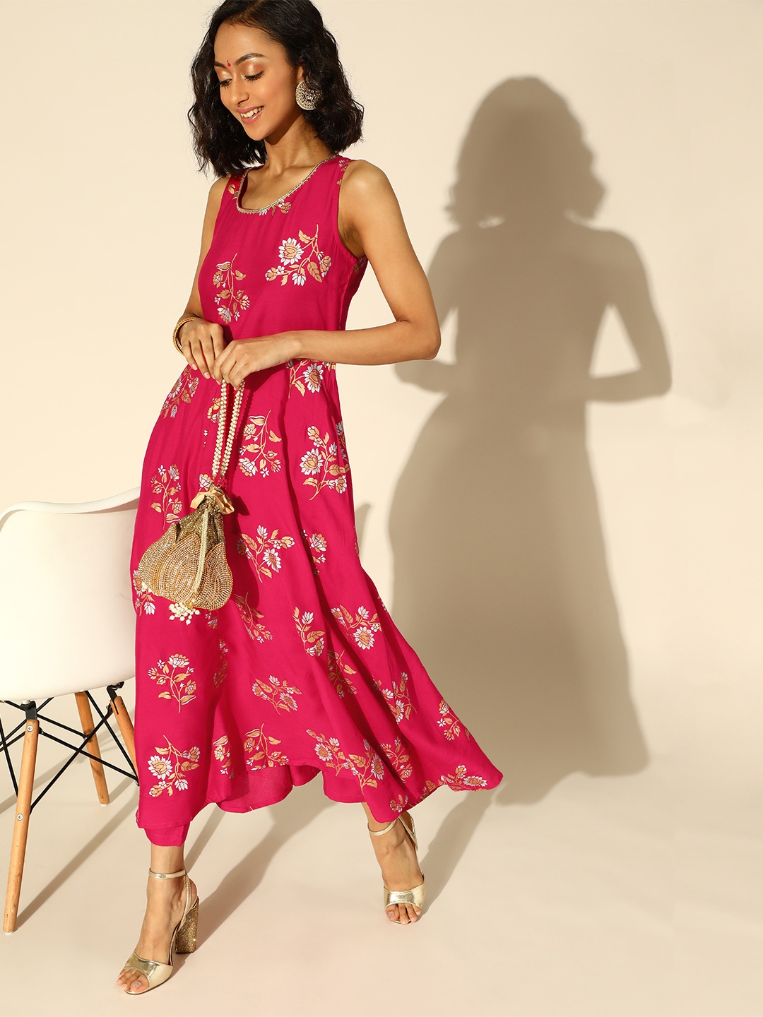 

Anouk Ethnic Motifs Viscose Rayon Kurta Set, Pink