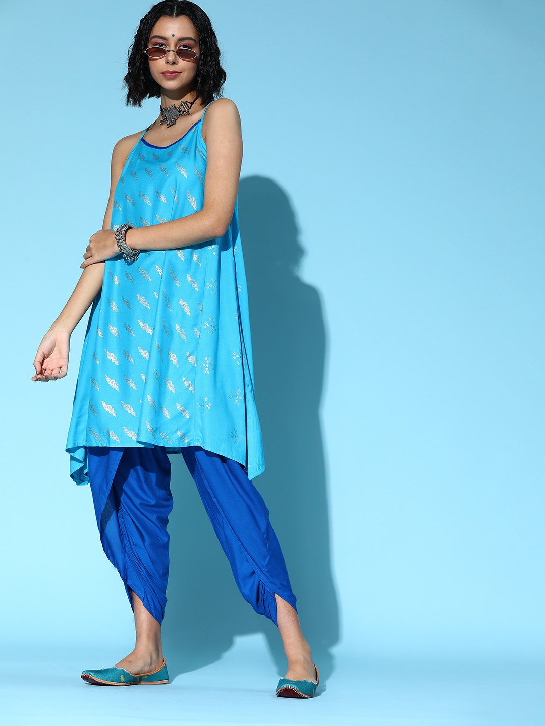 

Anouk Ethnic Motifs Viscose Rayon Kurta Set, Blue